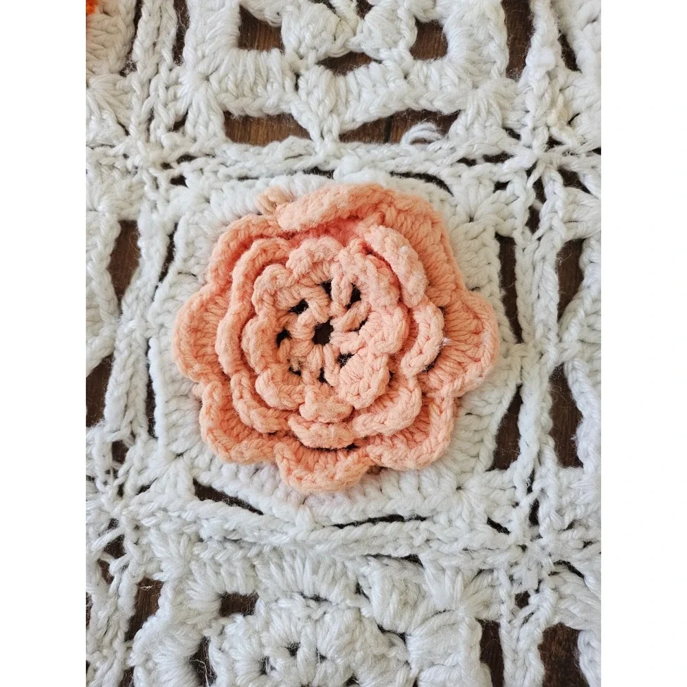 Vintage Handmade Crochet 3D Rose Flower Blanket White Multi Cottagecore 82x64 - Picture 5 of 9